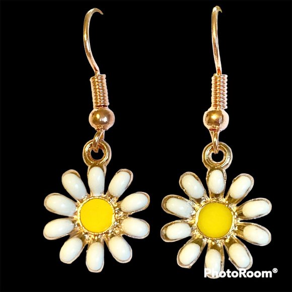 Daisy Flower Earrings Rose Gold Plated Enamel White Yellow Dangle Dainty - Picture 4 of 12